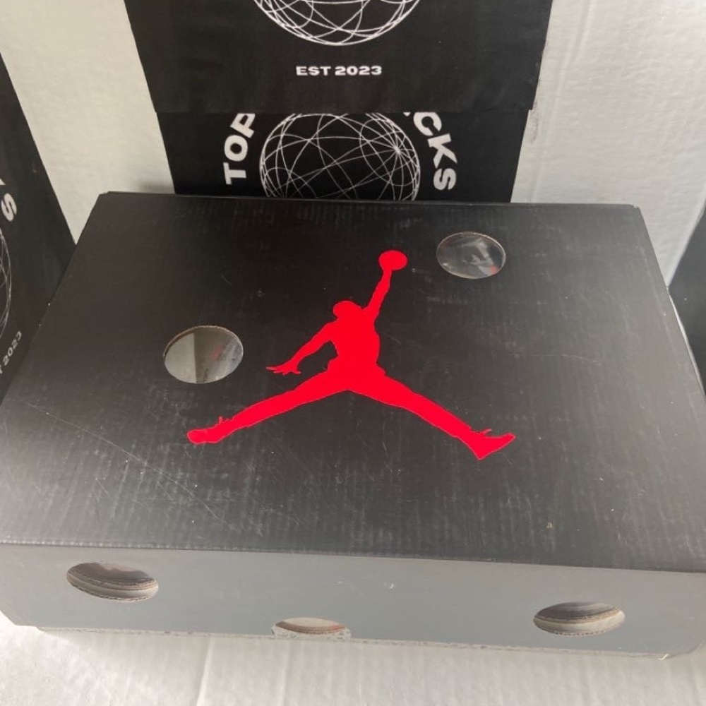 Offwhite Jordan 5 “SAIL” Size 8M